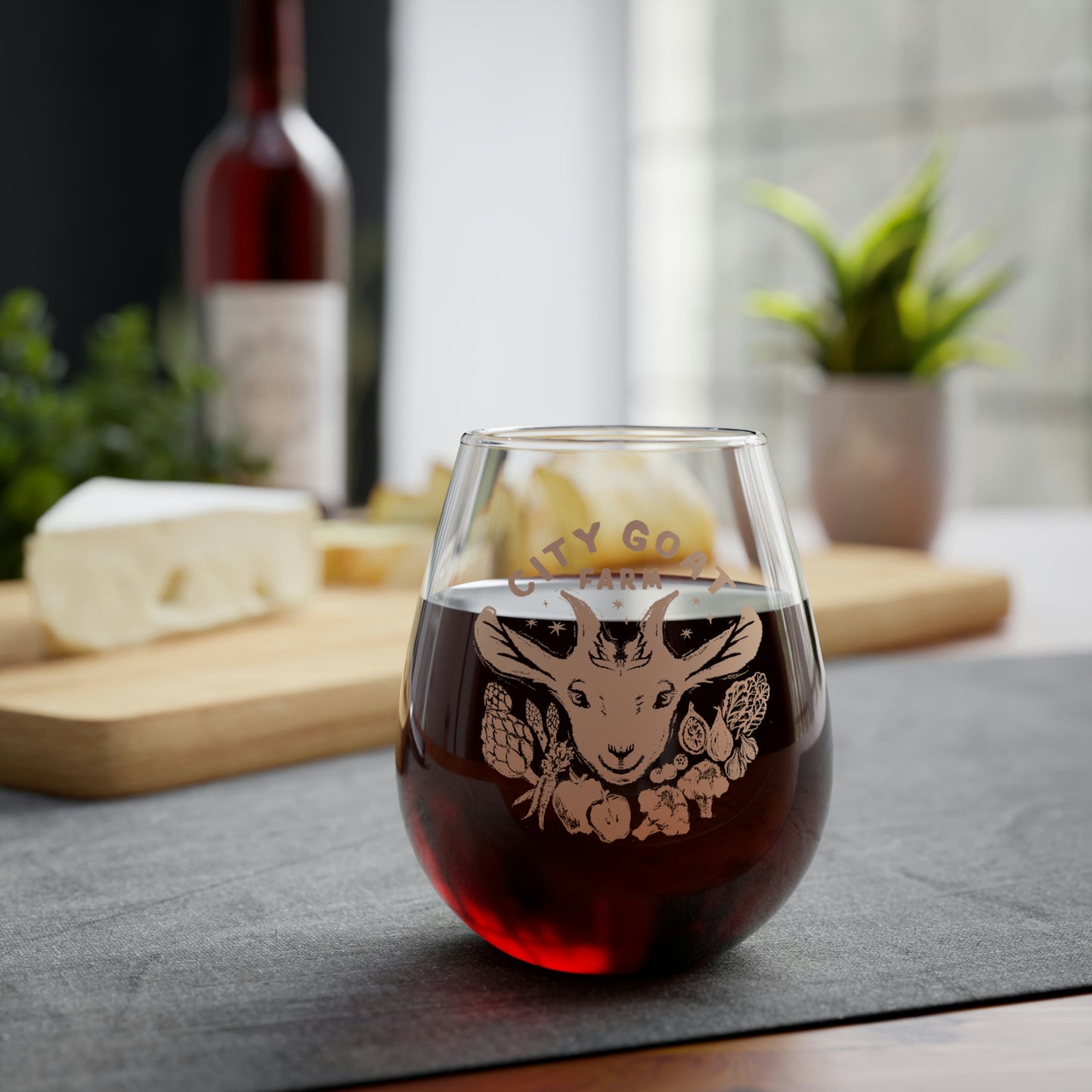 CITY GOAT FARM - HILDY - Wine Glass